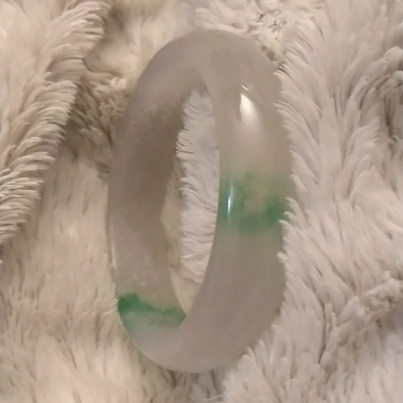 Jade Bangle ✨NIB✨ - Picture 4 of 7